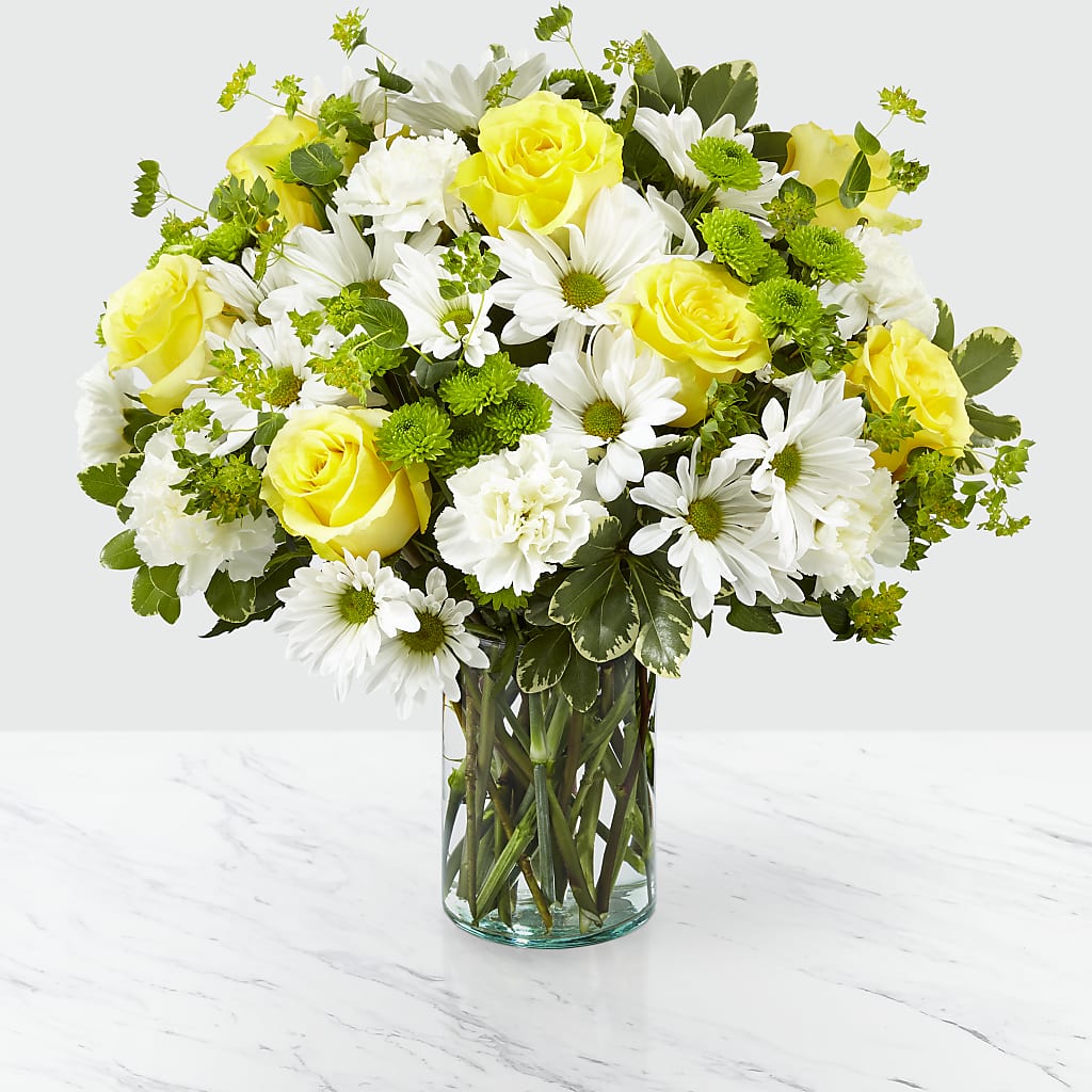 Happy Day Bouquet – THE CARRIAGE HOUSE FLORAL & GIFTS, Marlette MI