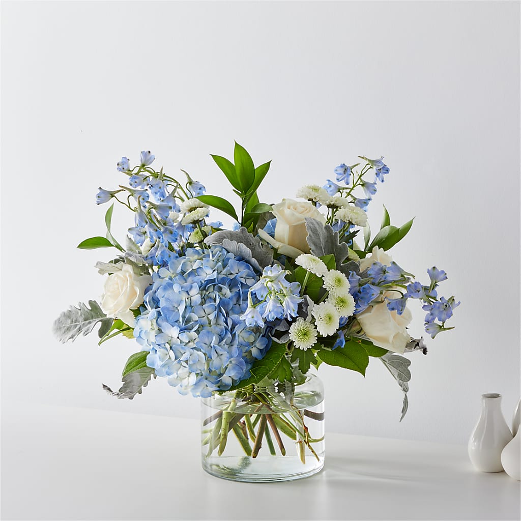 Coastal Blossom Bouquet – THE CARRIAGE HOUSE FLORAL & GIFTS, Marlette MI