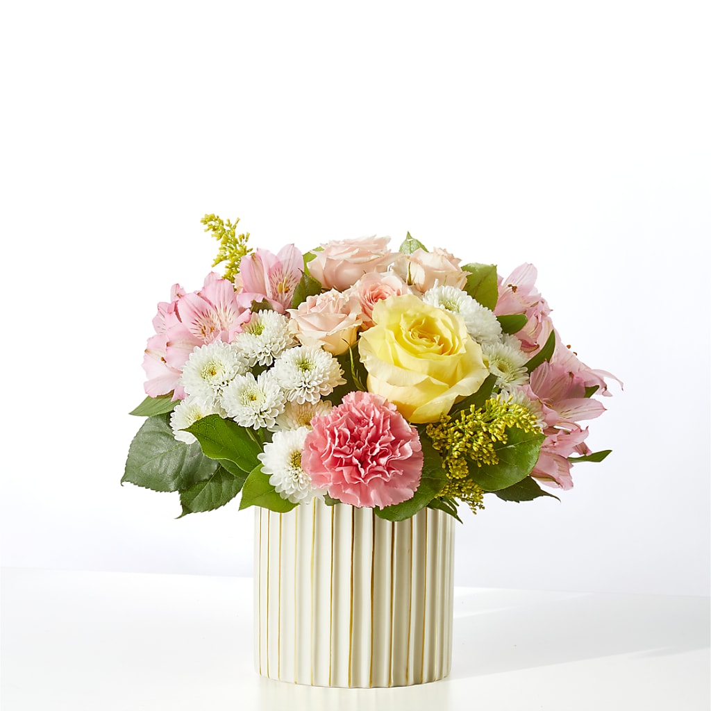 Watercolors Bouquet – THE CARRIAGE HOUSE FLORAL & GIFTS, Marlette MI