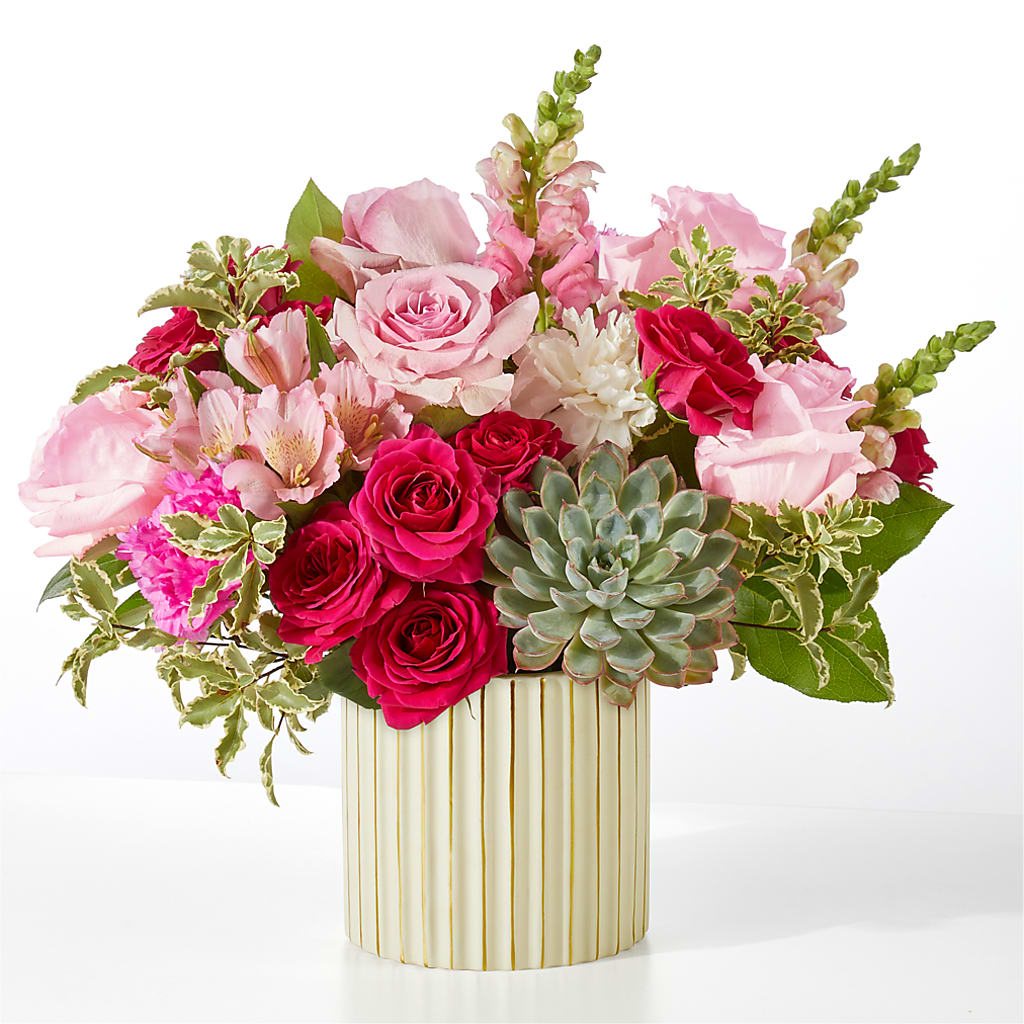 Magenta Musings Bouquet – THE CARRIAGE HOUSE FLORAL & GIFTS, Marlette MI