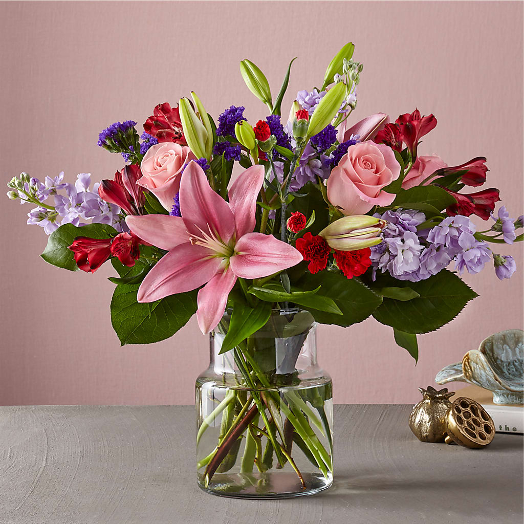 Romantique Bouquet – THE CARRIAGE HOUSE FLORAL & GIFTS, Marlette MI