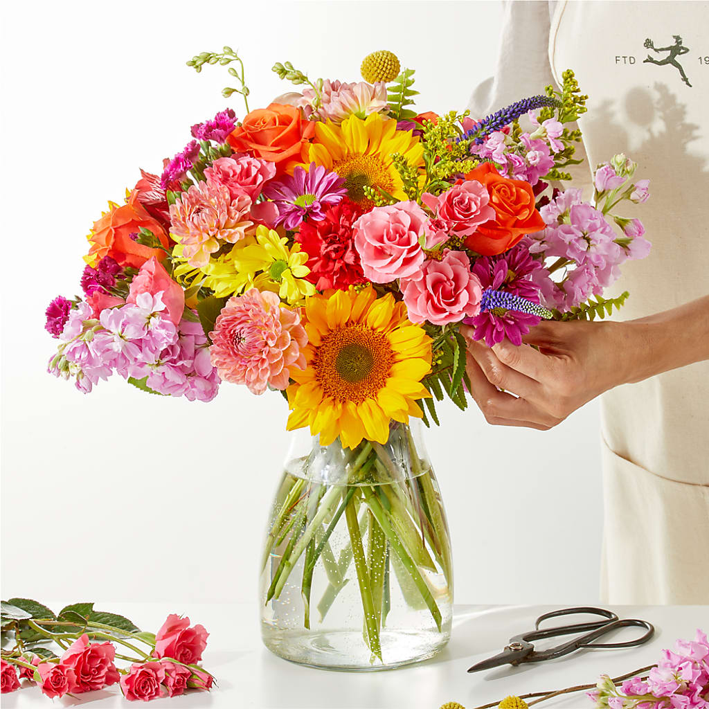 Cue the Confetti - A Florist Original – THE CARRIAGE HOUSE FLORAL & GIFTS, Marlette MI