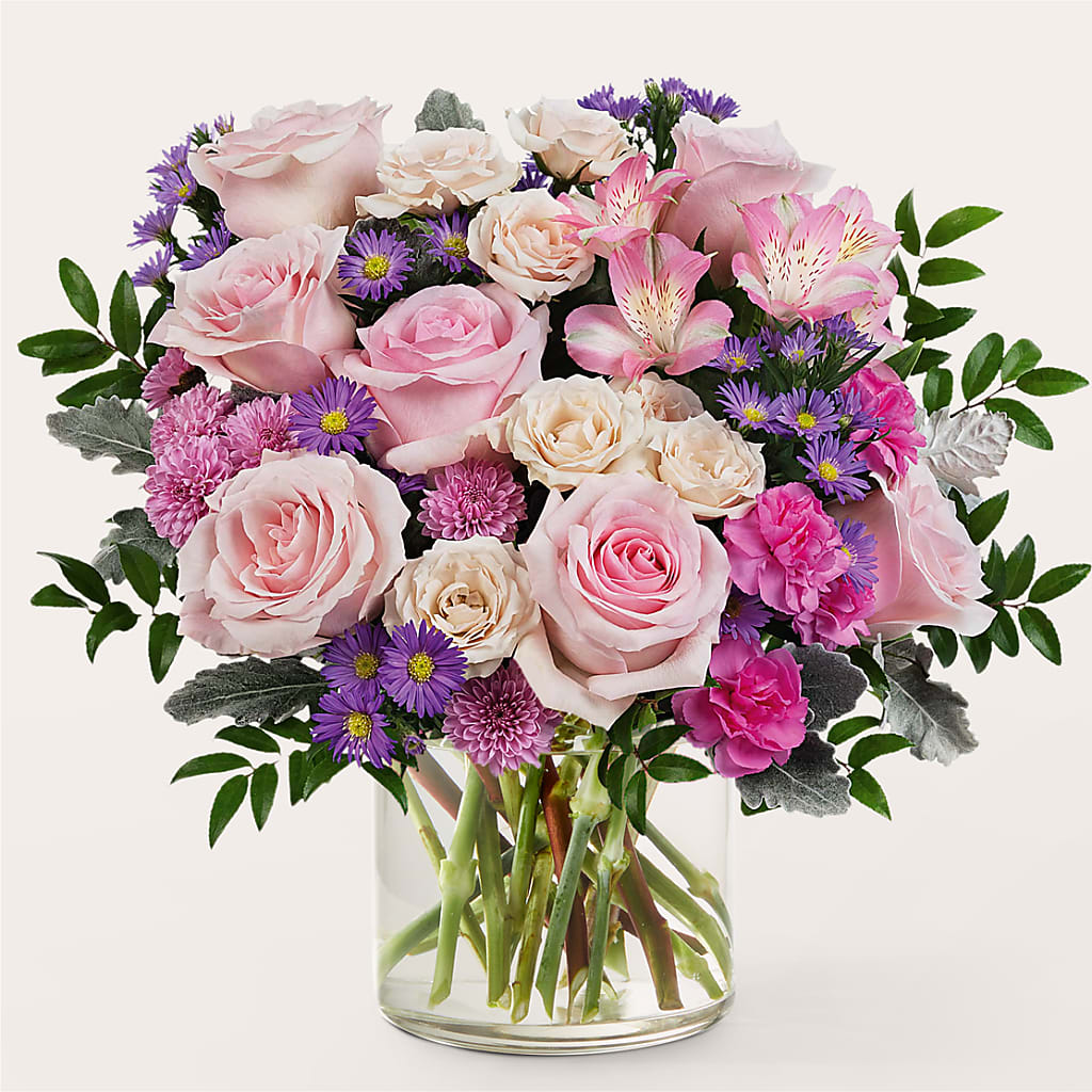Light as a Feather Bouquet – THE CARRIAGE HOUSE FLORAL & GIFTS, Marlette MI