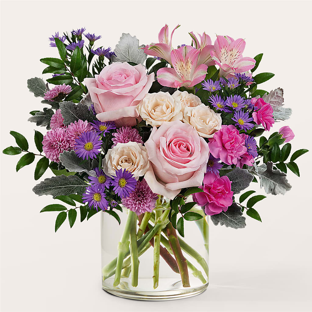 Light as a Feather Bouquet – THE CARRIAGE HOUSE FLORAL & GIFTS, Marlette MI