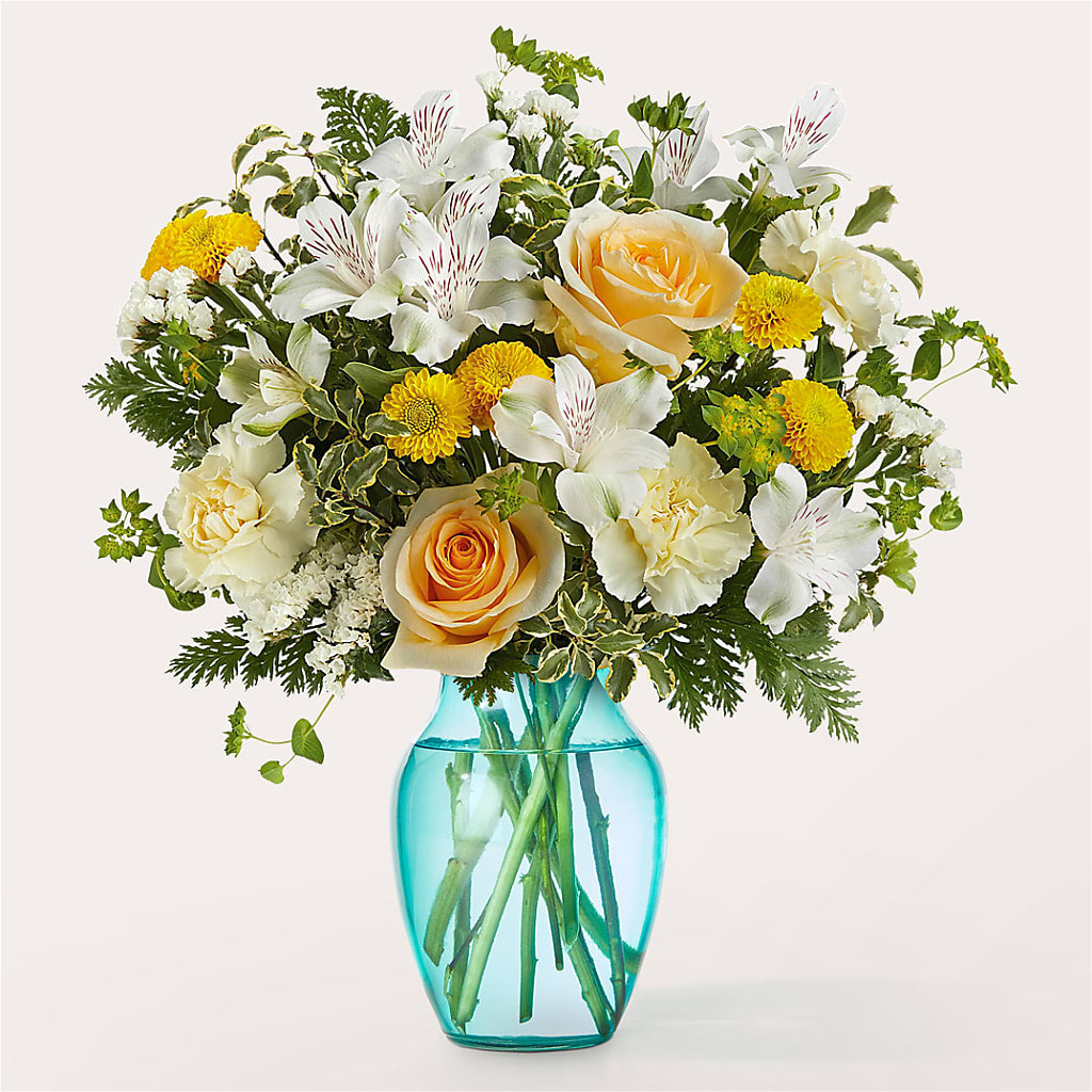 Crisp and Clean Bouquet – THE CARRIAGE HOUSE FLORAL & GIFTS, Marlette MI