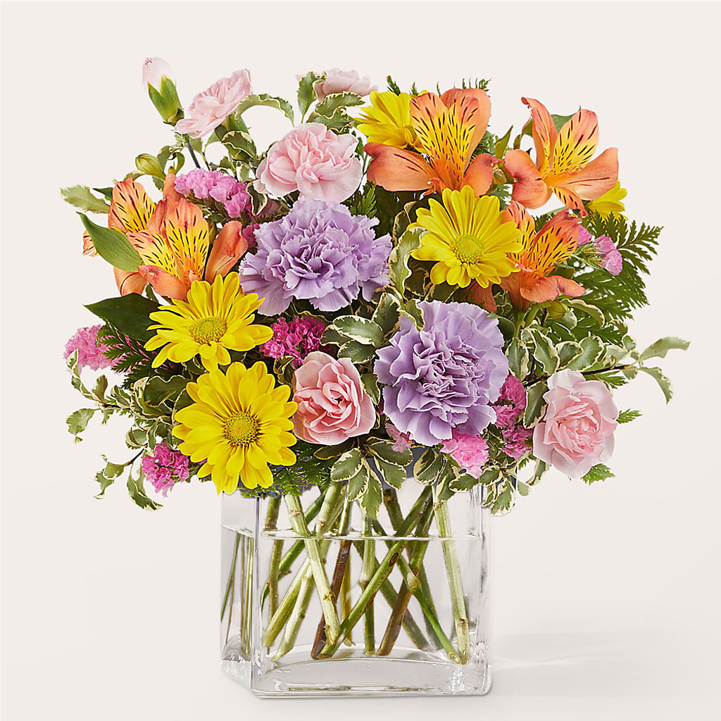Shades of Happiness Bouquet – THE CARRIAGE HOUSE FLORAL & GIFTS, Marlette MI