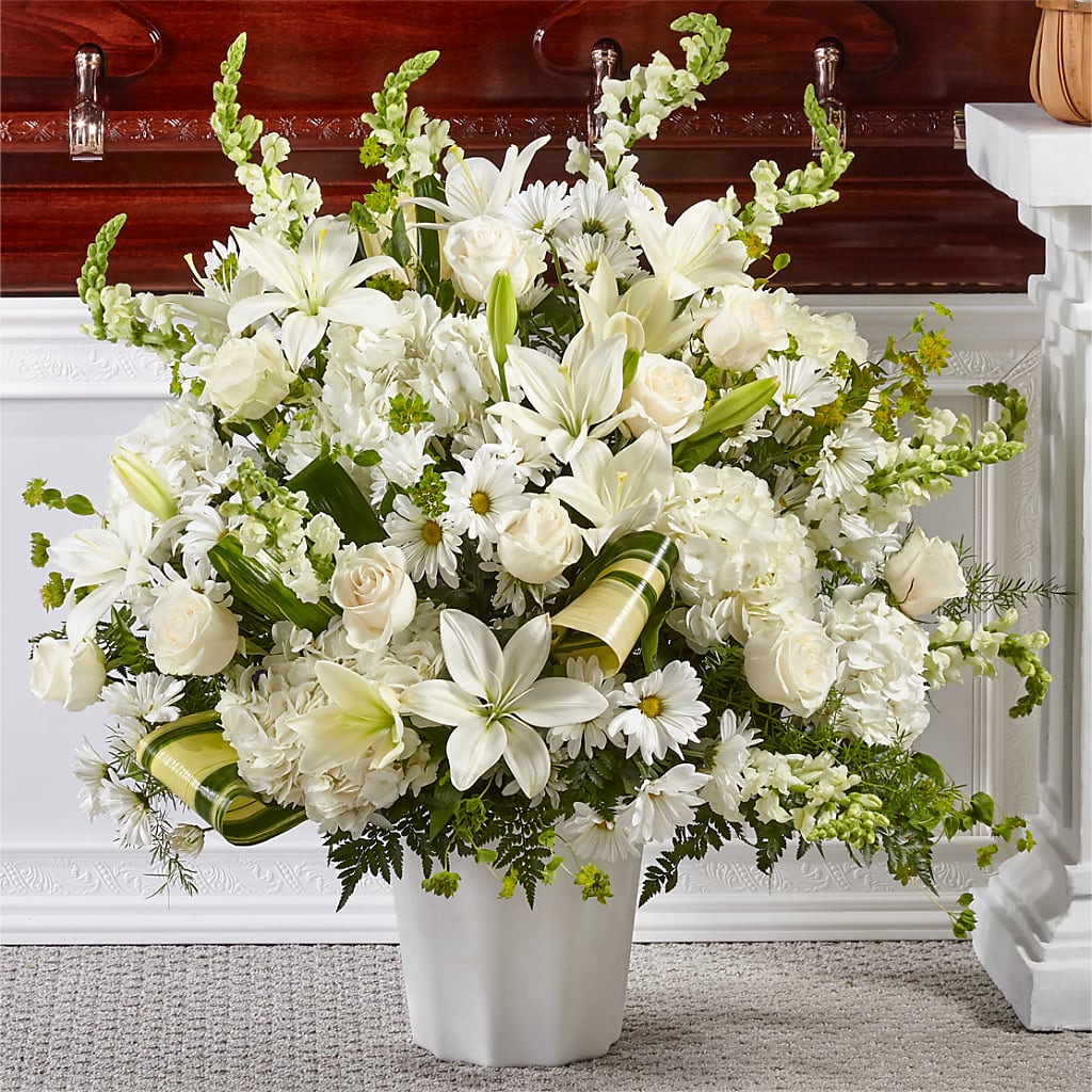 Thoughts of Tranquility Floor Basket – THE CARRIAGE HOUSE FLORAL & GIFTS, Marlette MI