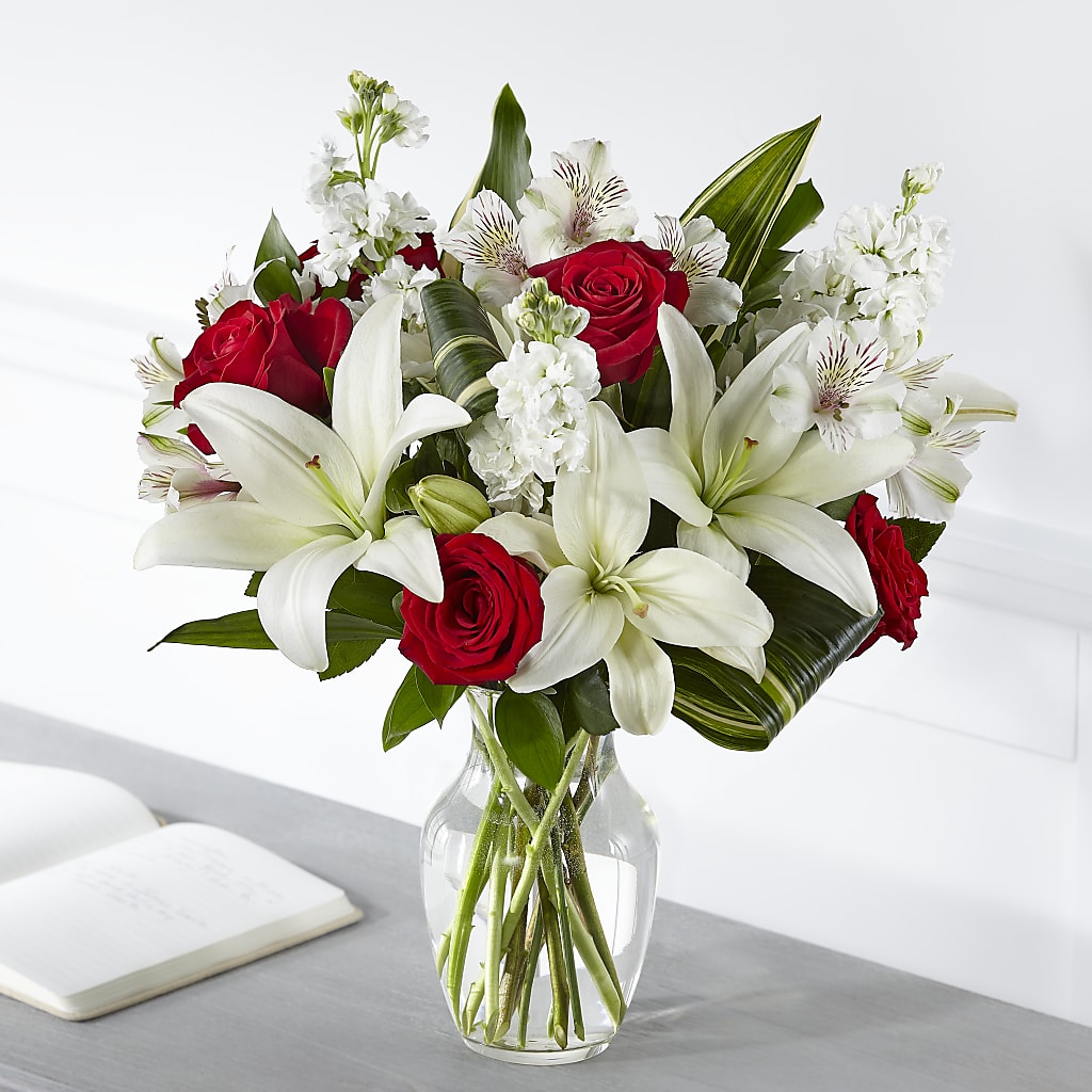 Loving Respect Bouquet – THE CARRIAGE HOUSE FLORAL & GIFTS, Marlette MI