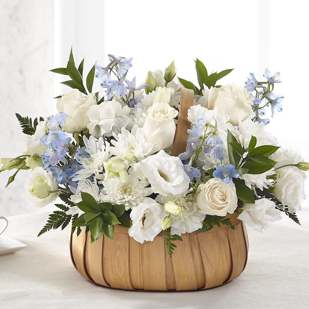 Sincerely Heartfelt Basket – THE CARRIAGE HOUSE FLORAL & GIFTS, Marlette MI