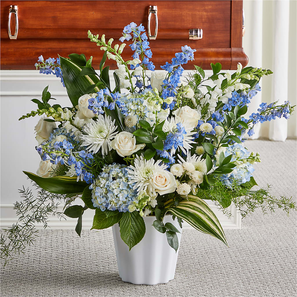 Everlasting Memories Floor Basket – THE CARRIAGE HOUSE FLORAL & GIFTS, Marlette MI
