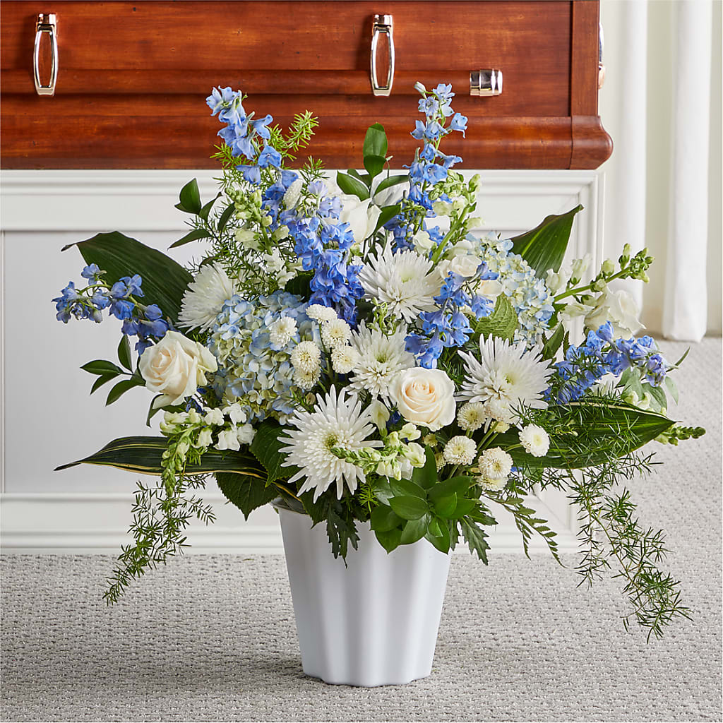 Everlasting Memories Floor Basket – THE CARRIAGE HOUSE FLORAL & GIFTS, Marlette MI