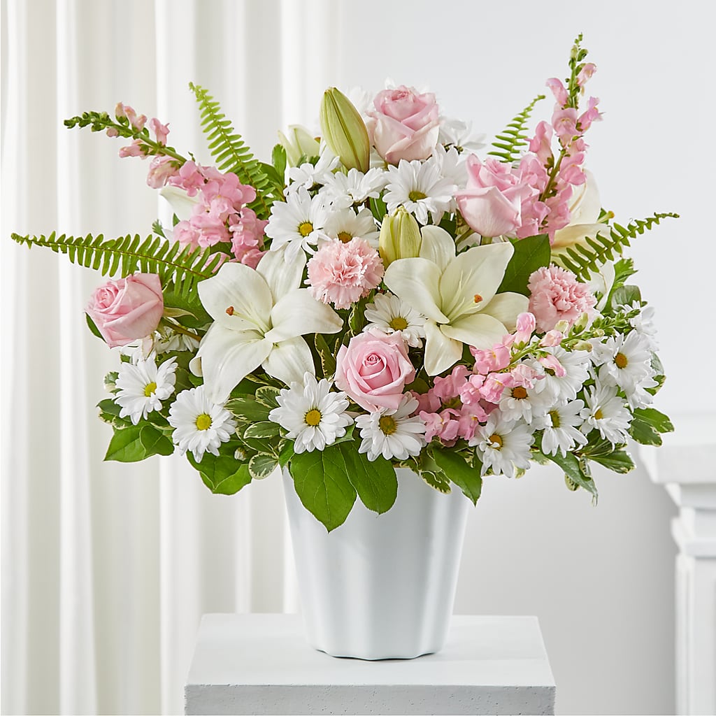 Soft Touch Tabletop Basket – THE CARRIAGE HOUSE FLORAL & GIFTS, Marlette MI