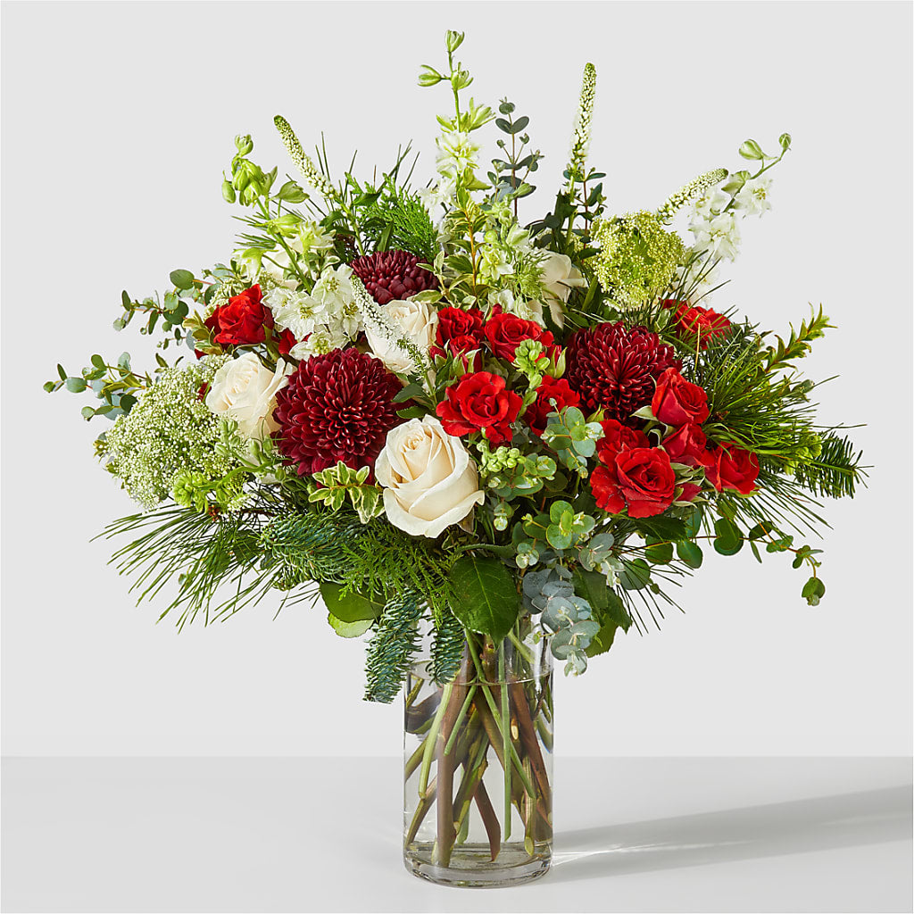 Favorite Traditions Bouquet – THE CARRIAGE HOUSE FLORAL & GIFTS, Marlette MI