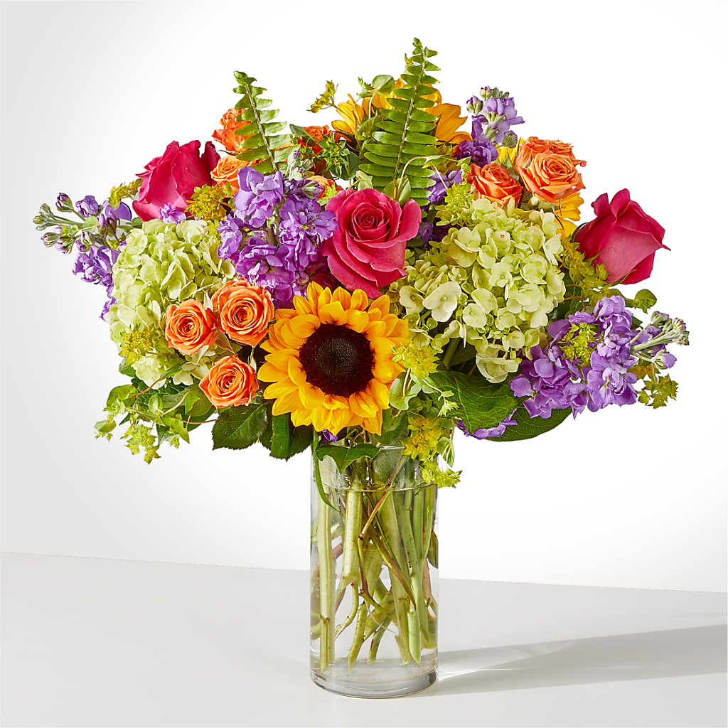 Vibrant Greetings Bouquet – THE CARRIAGE HOUSE FLORAL & GIFTS, Marlette MI