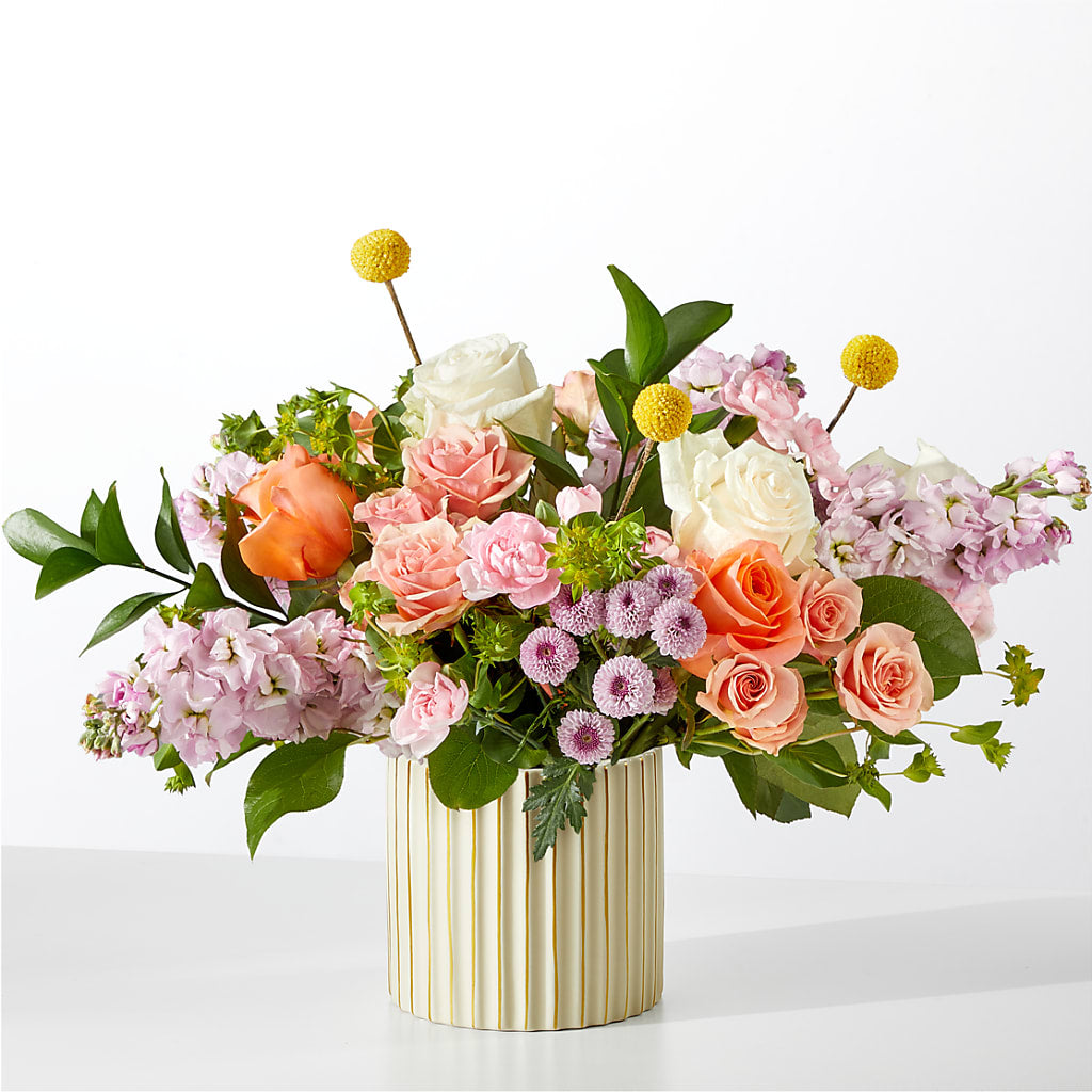 French Market Bouquet with Ivory Vase – THE CARRIAGE HOUSE FLORAL & GIFTS, Marlette MI