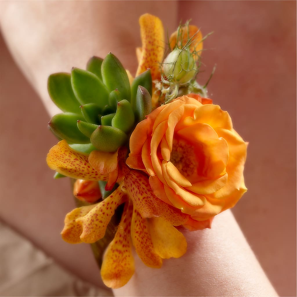 Irresistible Love Wrist Corsage – THE CARRIAGE HOUSE FLORAL & GIFTS, Marlette MI