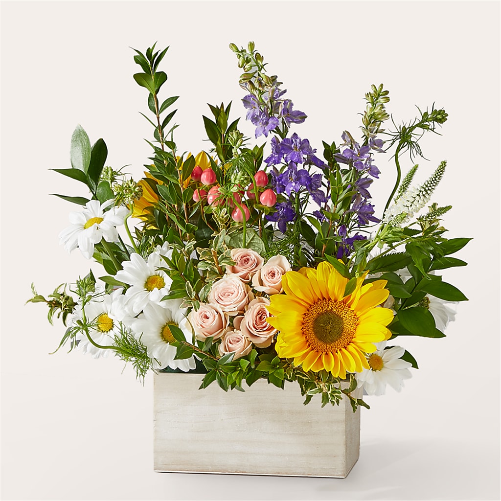 The Good Life Bouquet – THE CARRIAGE HOUSE FLORAL & GIFTS, Marlette MI