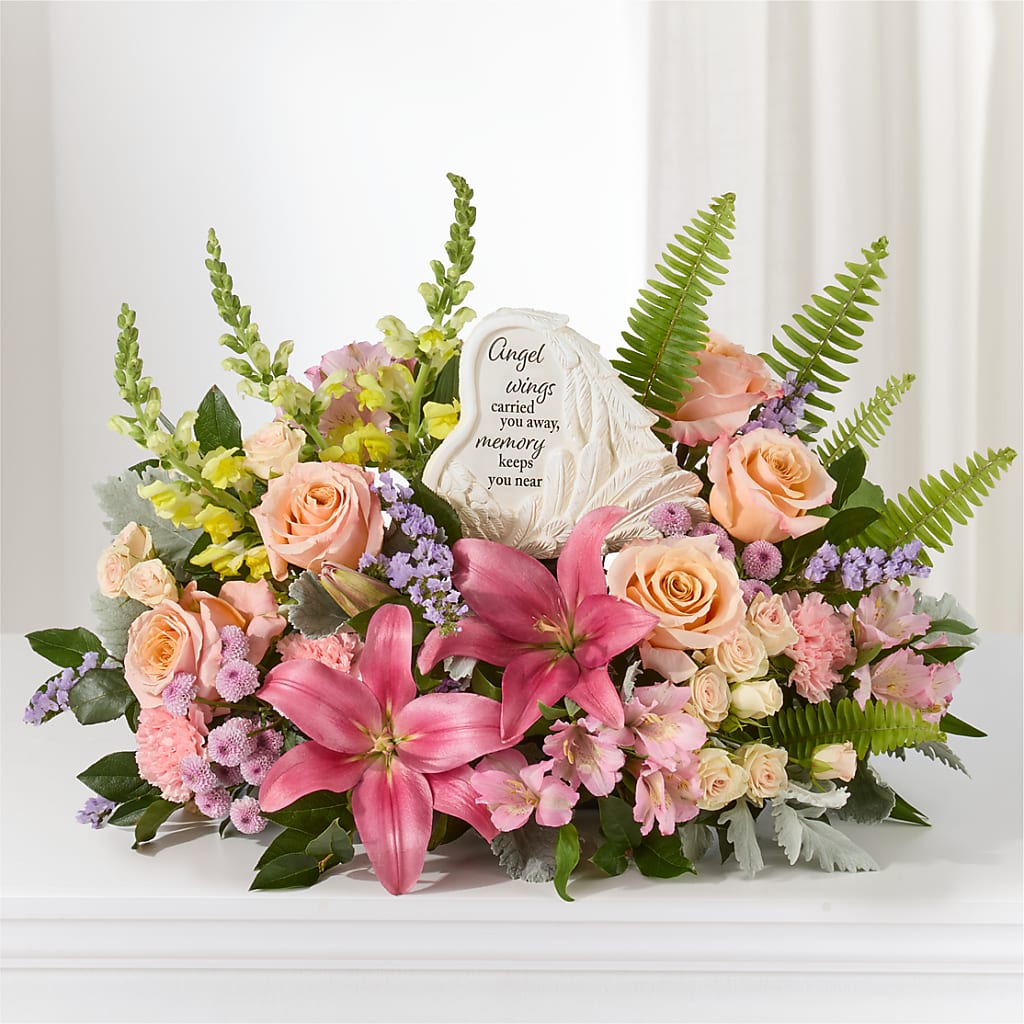 Gentle Light Arrangement – THE CARRIAGE HOUSE FLORAL & GIFTS, Marlette MI