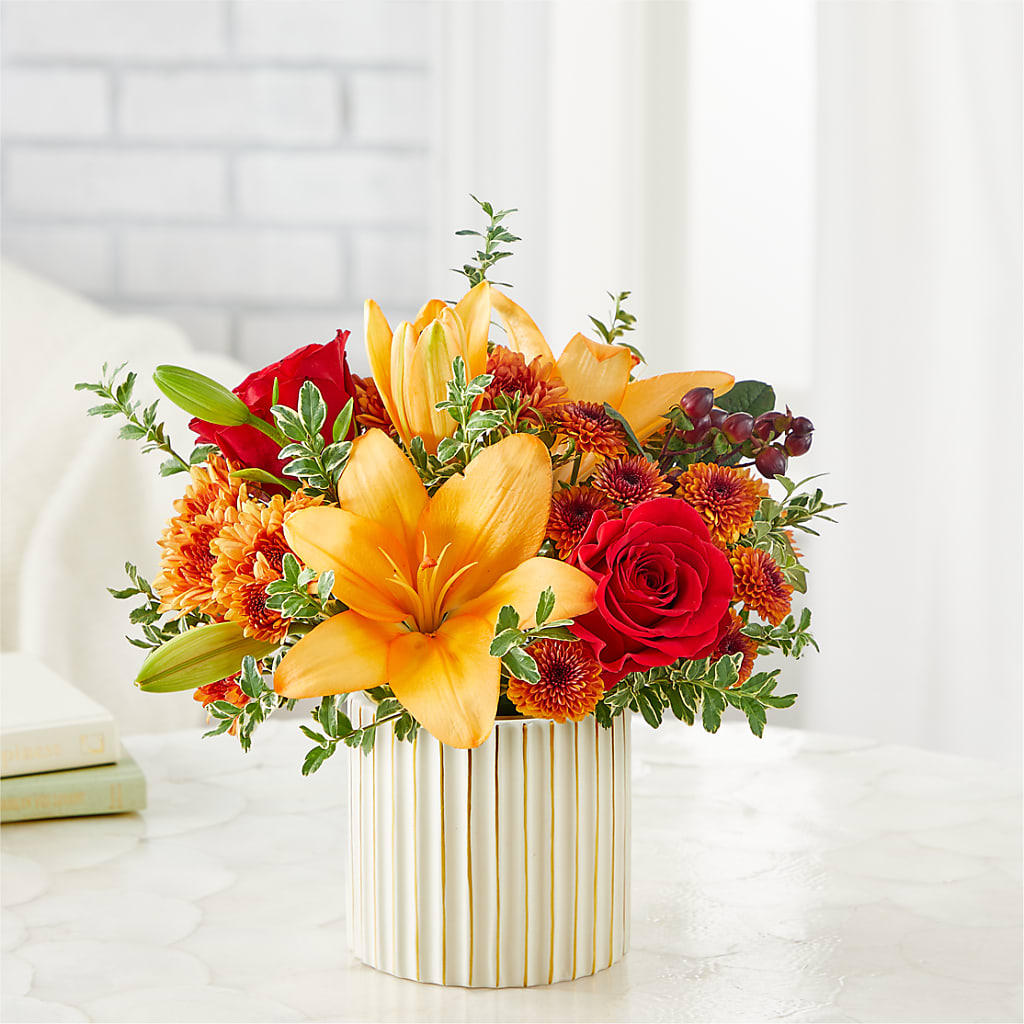 Scarlet Skies Bouquet – THE CARRIAGE HOUSE FLORAL & GIFTS, Marlette MI