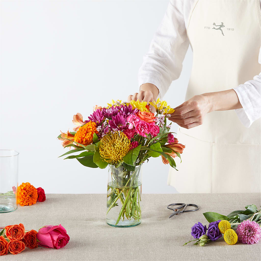 Feast of Color – A Florist Original – THE CARRIAGE HOUSE FLORAL & GIFTS, Marlette MI