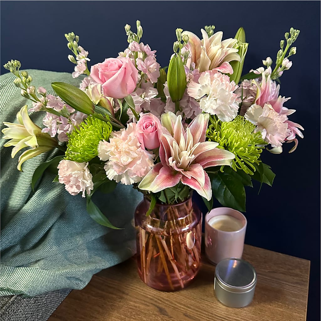 Pretty in Pink Bouquet – THE CARRIAGE HOUSE FLORAL & GIFTS, Marlette MI