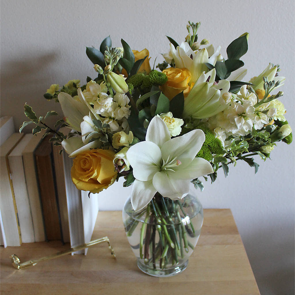 Hope & Serenity Bouquet – THE CARRIAGE HOUSE FLORAL & GIFTS, Marlette MI