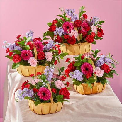 Pink Picnic Basket – THE CARRIAGE HOUSE FLORAL & GIFTS, Marlette MI
