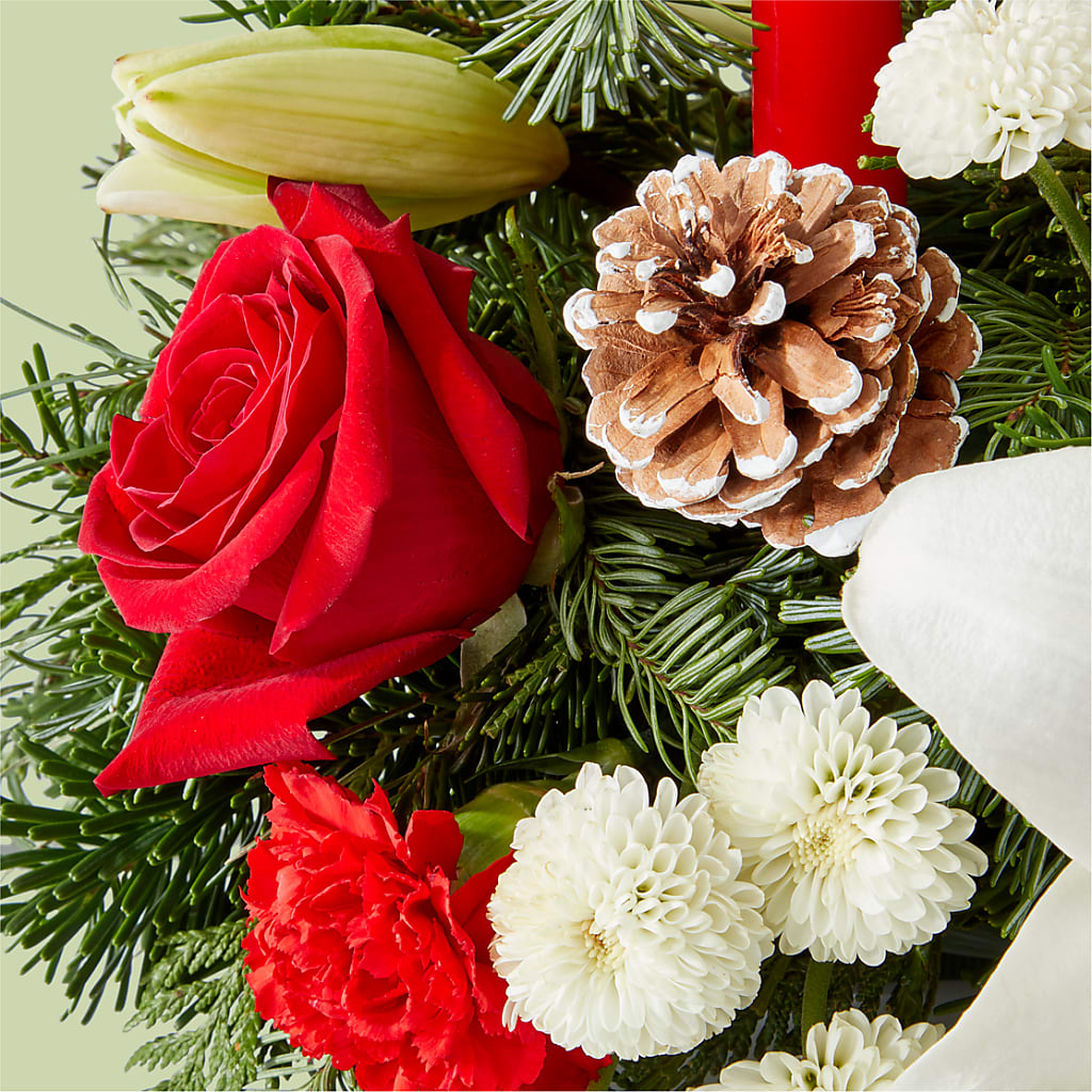 Seasonal Festivities Centerpiece – THE CARRIAGE HOUSE FLORAL & GIFTS, Marlette MI