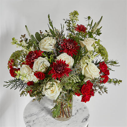 Favorite Traditions Bouquet – THE CARRIAGE HOUSE FLORAL & GIFTS, Marlette MI