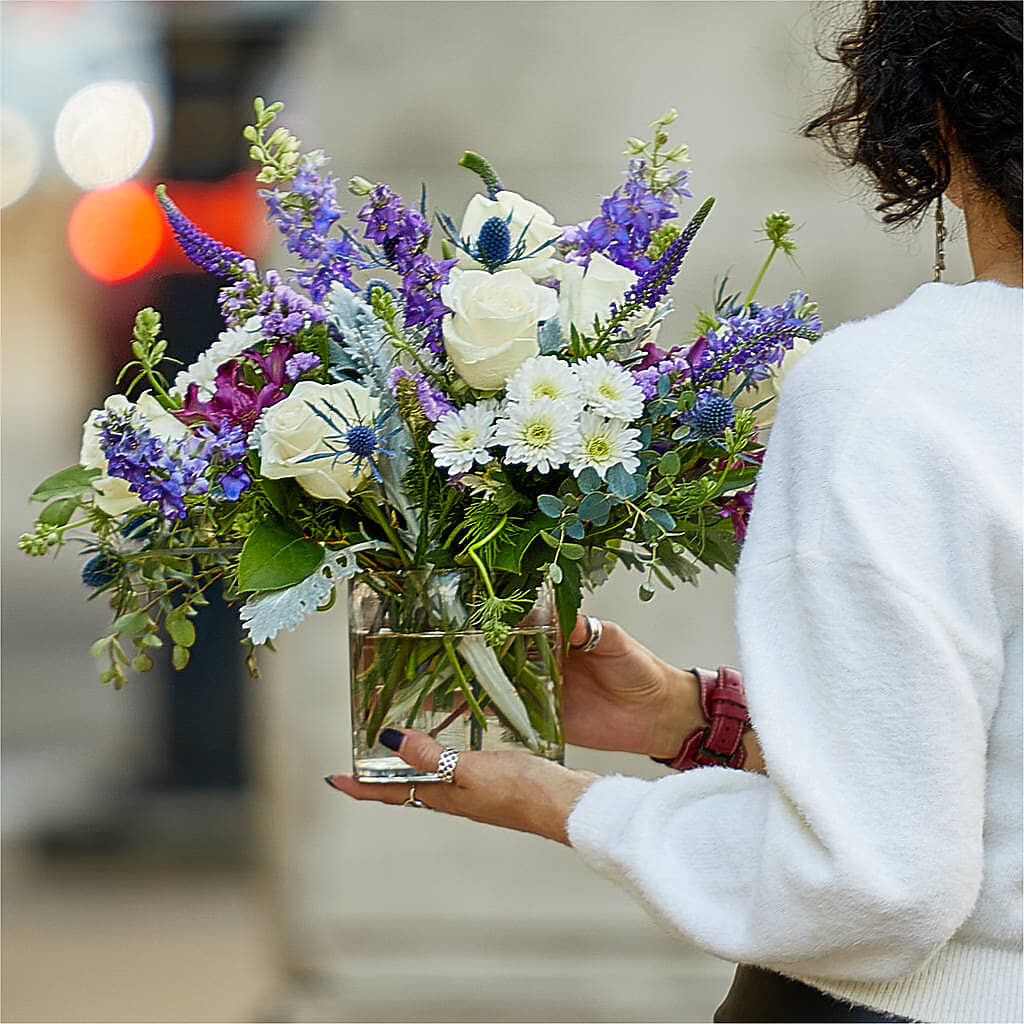 Shooting Star Bouquet – THE CARRIAGE HOUSE FLORAL & GIFTS, Marlette MI