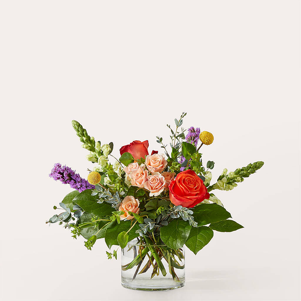 The Standout Bouquet – THE CARRIAGE HOUSE FLORAL & GIFTS, Marlette MI