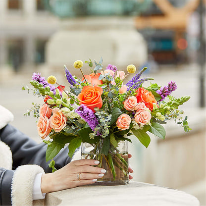 The Standout Bouquet – THE CARRIAGE HOUSE FLORAL & GIFTS, Marlette MI