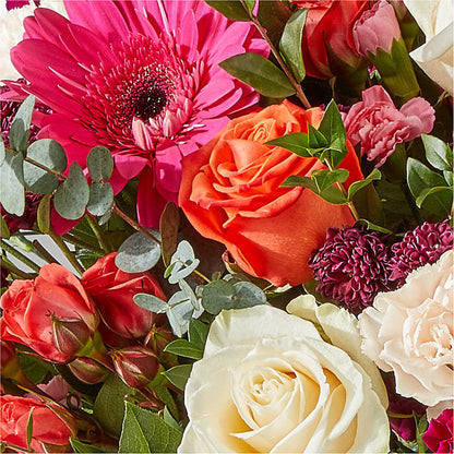 Smell the Roses Bouquet – THE CARRIAGE HOUSE FLORAL & GIFTS, Marlette MI