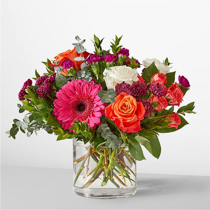Smell the Roses Bouquet – THE CARRIAGE HOUSE FLORAL & GIFTS, Marlette MI
