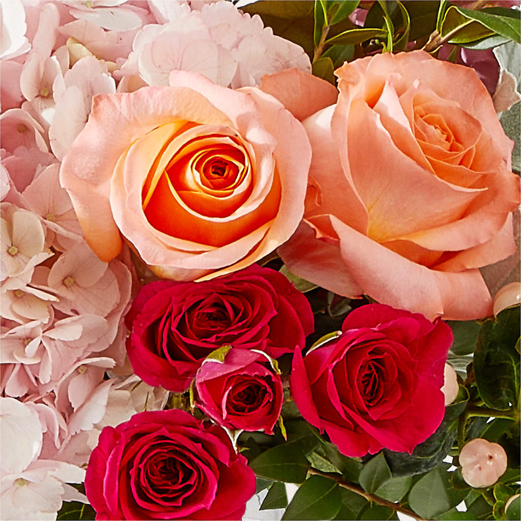 Glitz & Glam Bouquet – THE CARRIAGE HOUSE FLORAL & GIFTS, Marlette MI