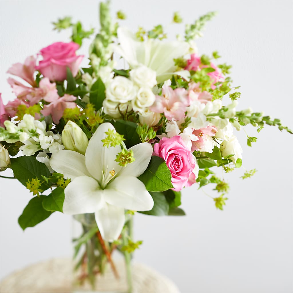 Fondly Bouquet – THE CARRIAGE HOUSE FLORAL & GIFTS, Marlette MI