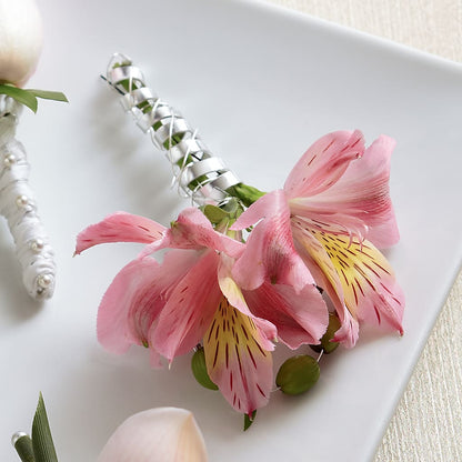 Pink Peruvian Lily Boutonniere – THE CARRIAGE HOUSE FLORAL & GIFTS, Marlette MI